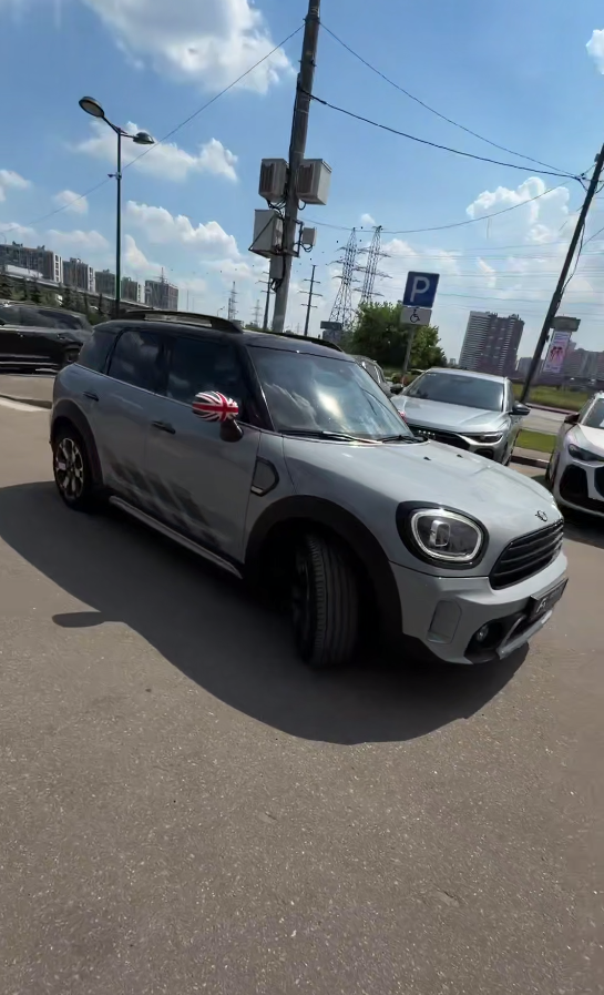 Mini Cooper клиента: в Россию из Испании