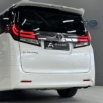 Toyota Alphard III 2015