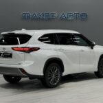 Toyota Highlander IV (XU70) 2025